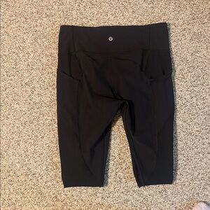 Lululemon Black Cropped Leggings